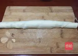 Illustration of how to make scallion pancakes 15