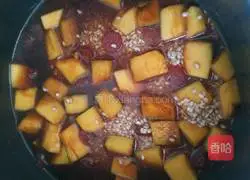 Kuaishou version of steamed sausage and pumpkin Illustration of how to make rice 5