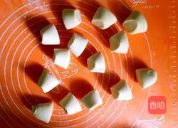 Illustration of how to make mutton and radish stuffed buns 10