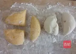 Illustration of how to make sunflower buns 9