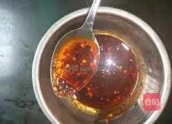 Illustration of how to dip dumplings 3