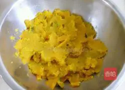 Illustration of how to make pumpkin cake 5