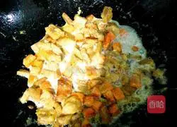 Illustration of how to make fried steamed buns 8