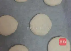 Illustration of how to make golden meat waffles 6