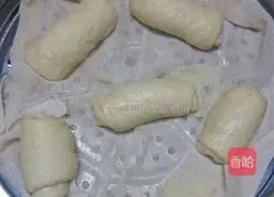 Illustration of making oatmeal steamed bun rolls 13