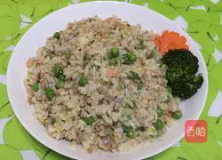 Illustration of how to make salmon fried rice 12