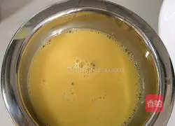 Illustration of how to make shrimp and egg fried rice 5