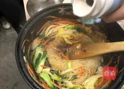 Illustration of how to make fried rice noodles 26