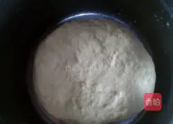 Illustration of how to make secret milk-flavored steamed buns 5