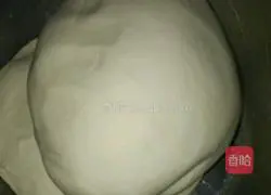 Illustration of how to make steamed buns with nepeta and asparagus seeds 6