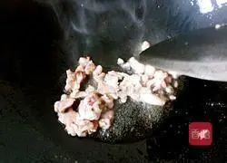 How to make noodles with double pepper and pork Illustration 5