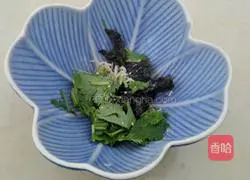 Illustration of how to make fresh meat wontons 11