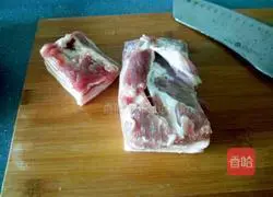 Illustration of how to make pork and green onion buns 4