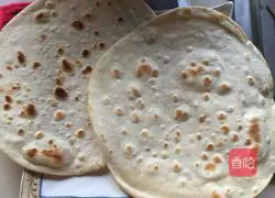 Illustration of how to make pancakes 12