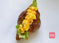 Illustration of how to make smooth egg sandwich 8
