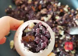 Illustration of making glutinous rice eggs 14