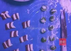 Illustration of how to make Yuhua stone glutinous rice balls 12