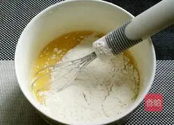 Illustration of how to make perilla and shrimp egg pancake 4