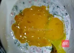 Illustration of how to make mixed vegetable pancakes 4