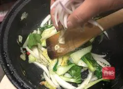 Illustration of how to make fried rice noodles 16