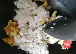 Home-style soy sauce fried rice recipe 3