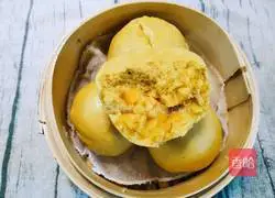 Illustration of how to make golden steamed buns 11