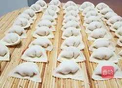 Illustration of how to make mushrooms and carrot stuffed dumplings 7