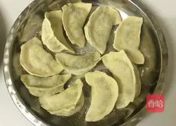 Illustration of how to make handmade dumplings and noodles 6
