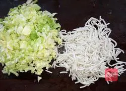 Illustration of how to make five-color fried noodles 3