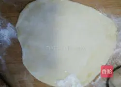 Illustration of how to make crispy egg-filled pancakes 7