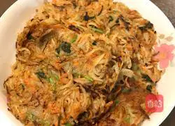 Illustration of how to make spiced potato pancakes 9