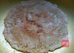 Illustration of how to make shredded carrot egg cake 8