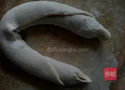 Illustration of how to make spiced sesame crispy pancakes 14