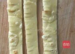 Illustration of how to make egg cake flowers 5