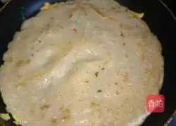 Illustration of how to make delicious egg pancakes 10