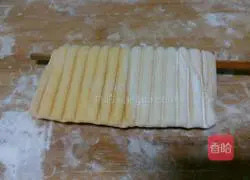 Illustration of how to make shell steamed buns 9