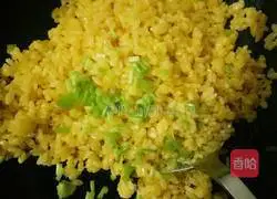 Simple Golden Egg Fried Rice Recipe Illustration 6