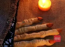 Witch's finger cake recipe illustration 7