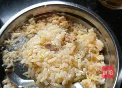 Illustration of how to make multi-flavor fried rice 18