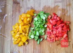 Illustration of how to make colorful pepper fried rice 5