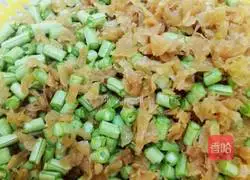 Illustration of how to make kimchi fried rice 4