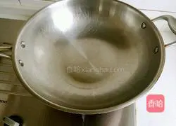 Illustration of how to make colorful egg fried rice 10