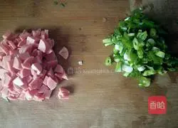 Illustration of how to make chive egg pancake 1