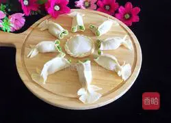 Illustration of how to make goldfish dumplings 17