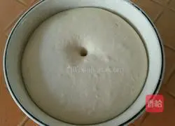 Pepper and salt dough cake with meat and steamed buns Practice illustration 4