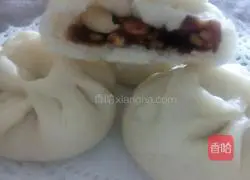 Illustration of how to make soft buns 10