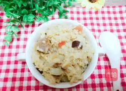 Illustration of how to make potato and sausage braised rice 1