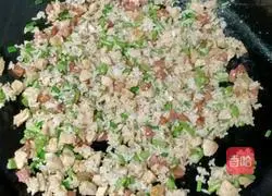 Illustration of how to make meatballs, beans and fried rice 16