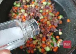 Illustration of making multigrain fried rice 7