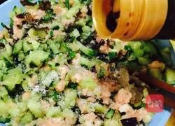 Illustration of how to make cucumber dumplings 7